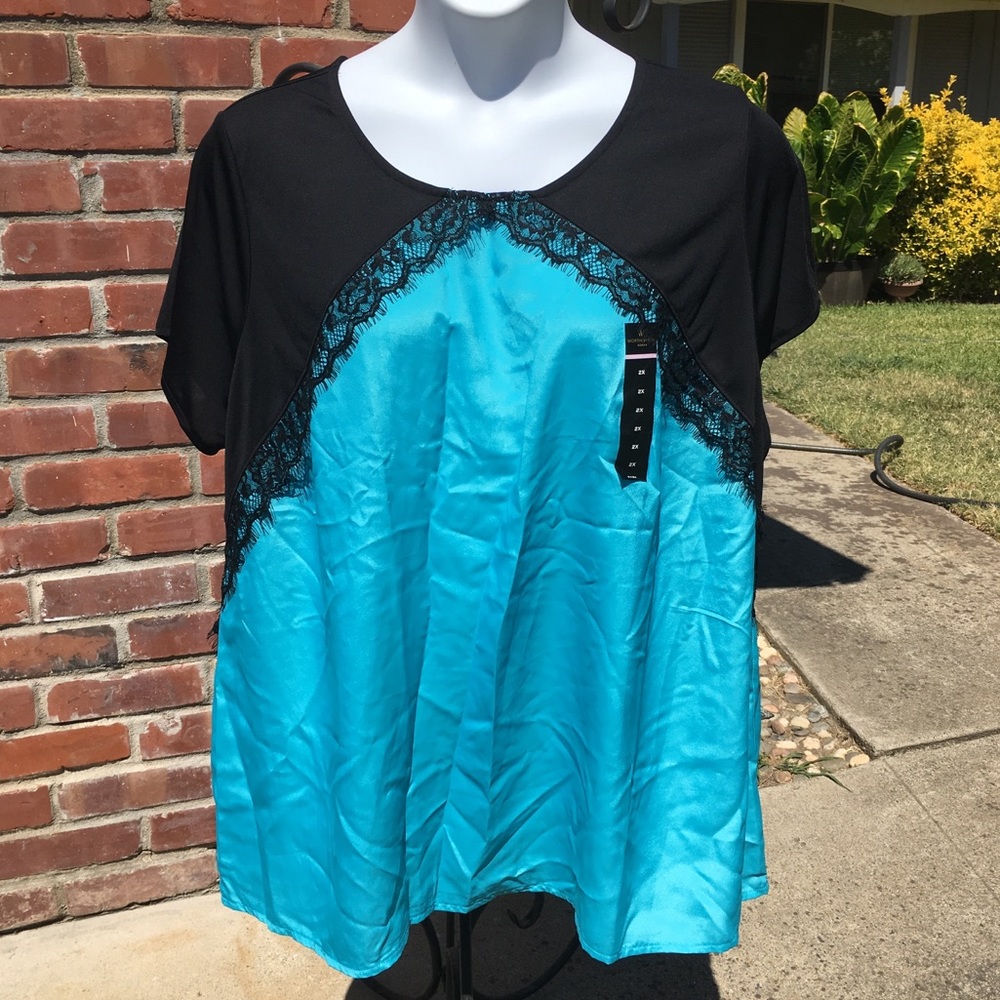 Worthington woman top